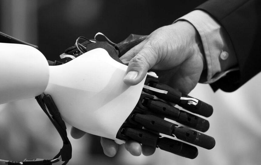 У Китаї роботи-гуманоїди вперше обігнали людей у півмарафоні