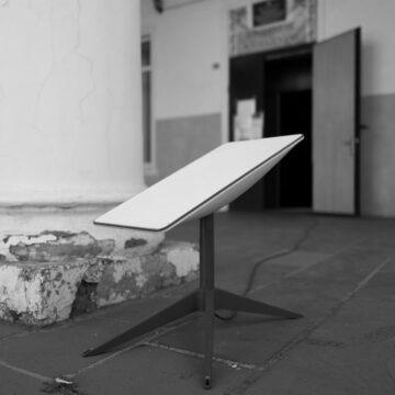 “Втемну” реєстрував “Старлінки” для ворога: під Києвом викрили російського агента