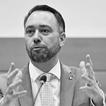 За кількасот метрів впали ракети: глава МЗС Бельгії ледь не потрапив під обстріл в Лівані За кількасот метрів впали ракети: глава МЗС Бельгії ледь не потрапив під обстріл в Лівані