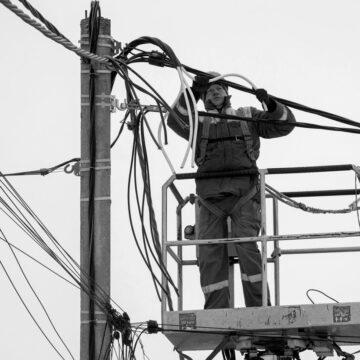 Понад 14 тисяч енергетиків отримають допомогу від держави, - Шмигаль Понад 14 тисяч енергетиків отримають допомогу від держави, – Шмигаль