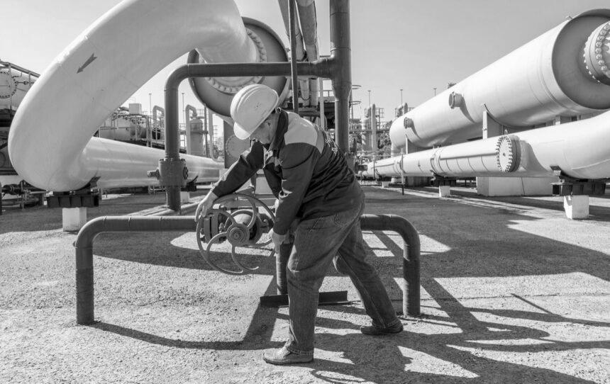 Підготовка до зими "на паузі": Україна змінює плани закупівлі газу через війну в Ірані Підготовка до зими “на паузі”: Україна змінює плани закупівлі газу через війну в Ірані