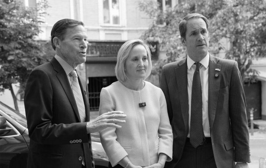 Посольство США зробило заяву щодо "втечі" з Києва Посольство США зробило заяву щодо “втечі” з Києва