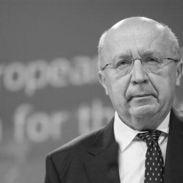 У ЄС закликали відмовитися від зброї "високої моди" та відкрити арсенали для України У ЄС закликали відмовитися від зброї “високої моди” та відкрити арсенали для України