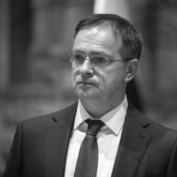 Мединський отримав вирок за антиукраїнський підручник Мединський отримав вирок за антиукраїнський підручник