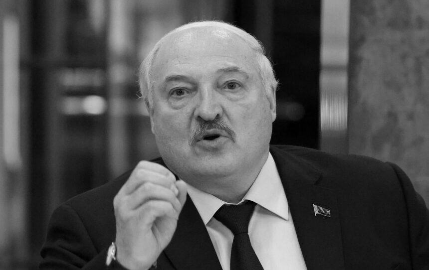 Білорусь звинуватила Україну у "щоденних атаках дронів": у Києві назвали це абсурдом Білорусь звинуватила Україну у “щоденних атаках дронів”: у Києві назвали це абсурдом