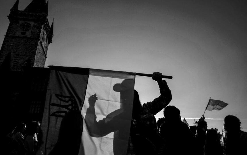 Українцям у Чехії хочуть урізати частину пільг: що зміниться Українцям у Чехії хочуть урізати частину пільг: що зміниться