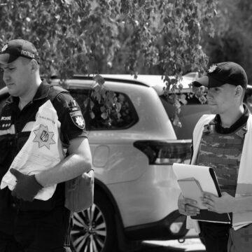 У Києві чоловік стріляв посеред вулиці: що відомо
