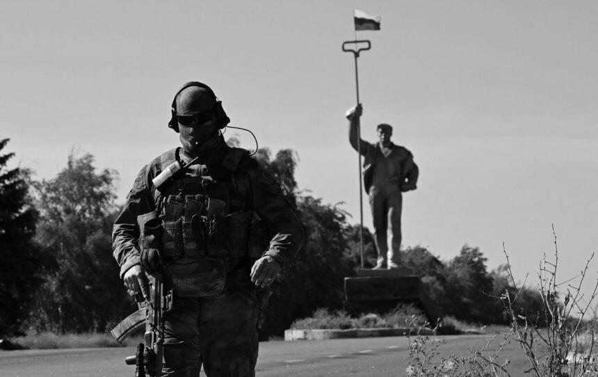 Окупанти в "ДНР" випустили святкове печиво в честь "визволення" Маріуполя Окупанти в “ДНР” випустили святкове печиво в честь “визволення” Маріуполя