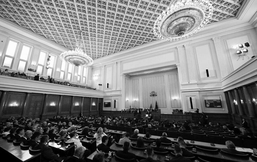 У парламенті Болгарії хочуть розірвати 10-річну безпекову угоду з Україною