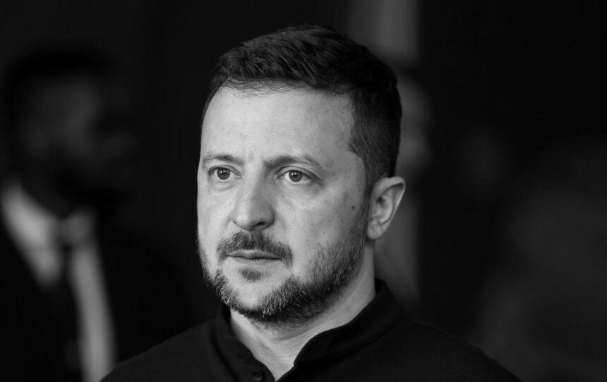 Зеленський встановив Кабміну дедлайн для ремонту важливих місцевих доріг Зеленський встановив Кабміну дедлайн для ремонту важливих місцевих доріг