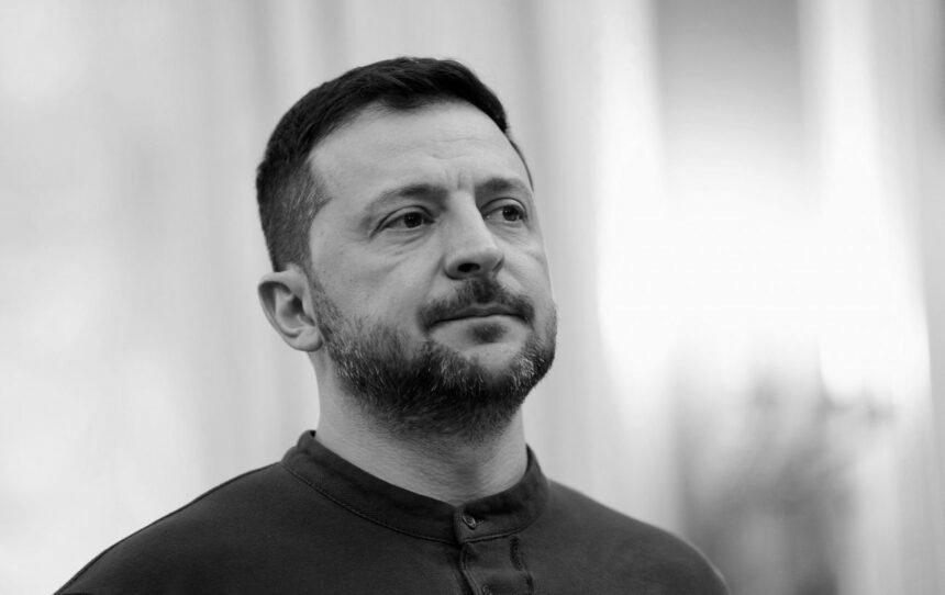 Зеленський анонсував кадрові перестановки в Кабміні та перезавантаження держпідприємств Зеленський анонсував кадрові перестановки в Кабміні та перезавантаження держпідприємств