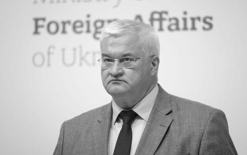 Сибіга назвав мету погроз РФ посольствам в Києві