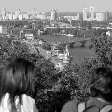 Середня зарплата перевищила 30 тисяч гривень: де платять найбільше Середня зарплата перевищила 30 тисяч гривень: де платять найбільше