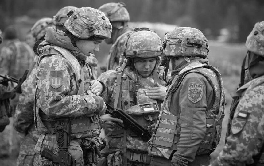 Уряд України придумав, як знайти гроші на зарплати військовим, - джерело Уряд України придумав, як знайти гроші на зарплати військовим, – джерело
