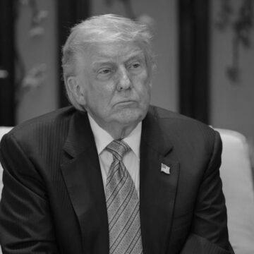 Через рішення Трампа розслідування звірств окупантів в Україні опинилися під загрозою Через рішення Трампа розслідування звірств окупантів в Україні опинилися під загрозою