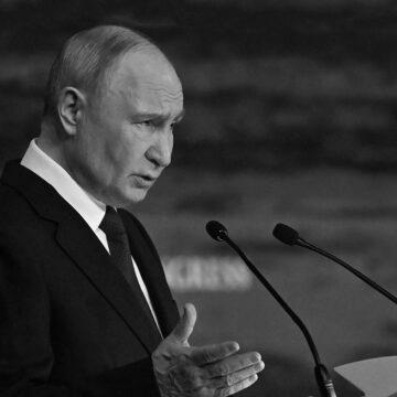 Образився на лист та не хоче миру: що Путін наговорив про Україну в Петербурзі Образився на лист та не хоче миру: що Путін наговорив про Україну в Петербурзі