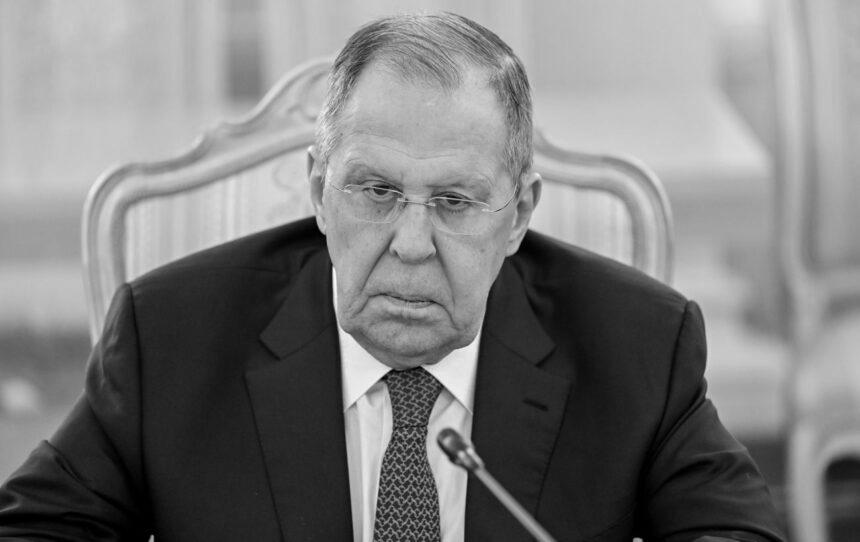 Лавров згадав про "ввічливість" через лист Зеленського до Путіна Лавров згадав про “ввічливість” через лист Зеленського до Путіна