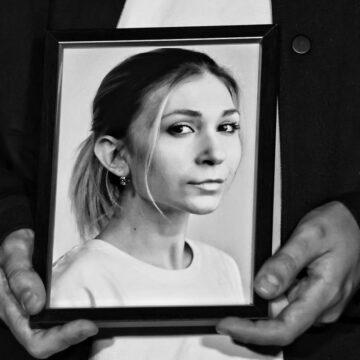 Україна ввела санкції проти “Газєти.Ру”, “Лєнти.Ру” та судді у справі журналістки Рощиної