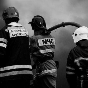 Горить не лише нафтотермінал: Зеленський підтвердив удари по Петербургу, Кронштадту і Тамбову Горить не лише нафтотермінал: Зеленський підтвердив удари по Петербургу, Кронштадту і Тамбову