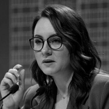 Збільшення зарплат військовим: Кабмін озвучив строк запуску реформи