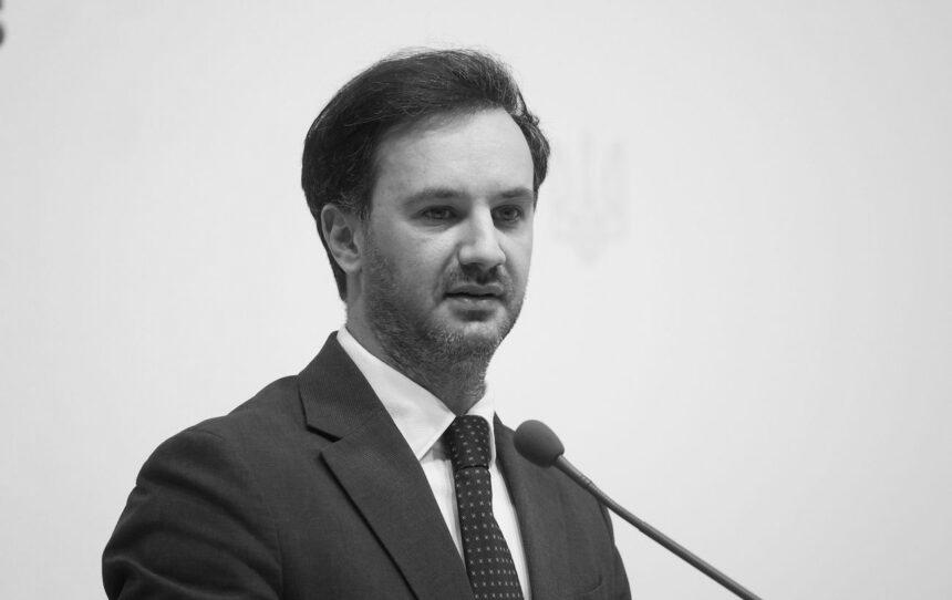 МЗС поставило крапку у чутках довкола польотів Зеленського через Кишинів, а не Польщу МЗС поставило крапку у чутках довкола польотів Зеленського через Кишинів, а не Польщу
