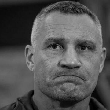 Чи почує Кличко петицію киян, чи голос Алієва впливовіший?