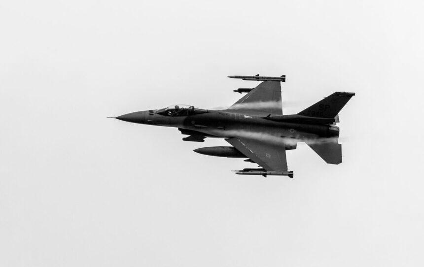 Турецькі F-16 цілодобово охоронятимуть небо країн-сусідів Росії