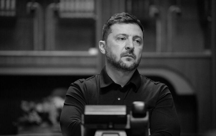 Зеленський провів першу розмову з новим прем'єром Британії Зеленський провів першу розмову з новим прем’єром Британії