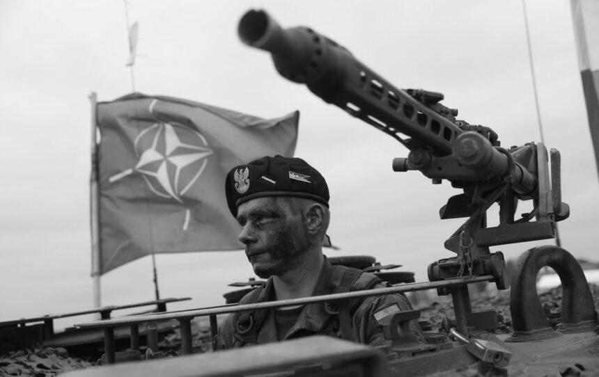 Країни східного флангу НАТО зміцнюють оборону під новий сценарій, – Politico