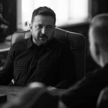 "Будуть рішення": Зеленський заінтригував зустріччю з "Флешем" “Будуть рішення”: Зеленський заінтригував зустріччю з “Флешем”