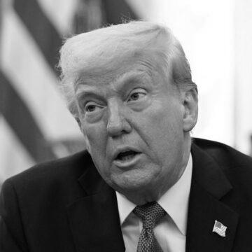 Можуть подорожчати ноутбуки та консолі: ЗМІ дізналися про плани Трампа на нові мита