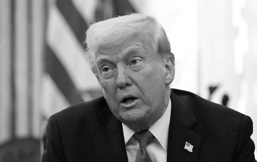 Можуть подорожчати ноутбуки та консолі: ЗМІ дізналися про плани Трампа на нові мита Можуть подорожчати ноутбуки та консолі: ЗМІ дізналися про плани Трампа на нові мита