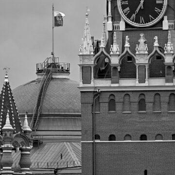 Drone attack to Kremlin in Russia Дрони, дефіцит бензину і війна: у РФ рекордно впав "індекс щастя"