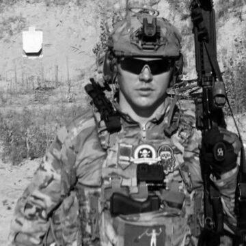 images УП пише, що затриманий ветеран KRAKEN був на Балі разом із підозрюваним у вбивстві Комарова. Офіційно слідство підозрює в іншому