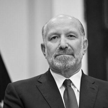У Трампа звернулися до Apple із закликом не купувати мікросхеми у Китаю У Трампа звернулися до Apple із закликом не купувати мікросхеми у Китаю