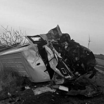 Фургон врізався в мікроавтобуси на Одещині: є загиблі й постраждалі