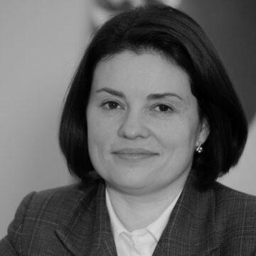 Кабмін звільнив в. о. голови Державної податкової служби Лесю Карнаух Кабмін звільнив в. о. голови Державної податкової служби Лесю Карнаух