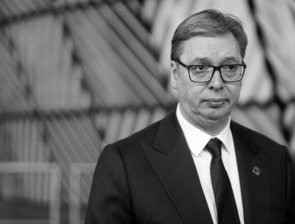 Президент Сербії іде у відставку
