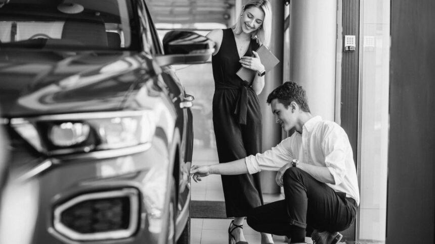 Скручений пробіг виявили після купівлі автомобіля: куди звертатися в Україні, щоб покарали продавця
