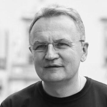 У службовому авто мера Львова знайшли "жучок": Садовий розкрив деталі У службовому авто мера Львова знайшли “жучок”: Садовий розкрив деталі