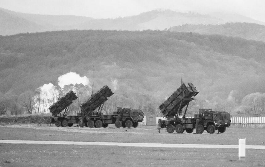 НАТО та ЄС тиснуть на дві країни, щоб вони передали Україні ракети для Patriot, – ЗМІ