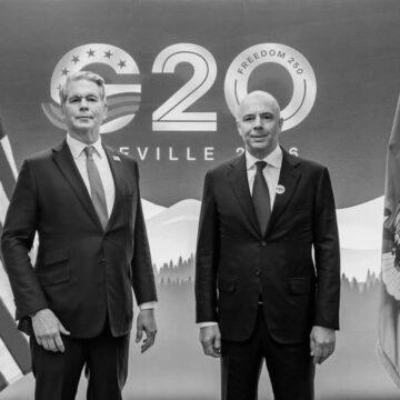 Росія долучилась до зустрічі G20, в Європі назвали це "тривожним сигналом" Росія долучилась до зустрічі G20, в Європі назвали це “тривожним сигналом”
