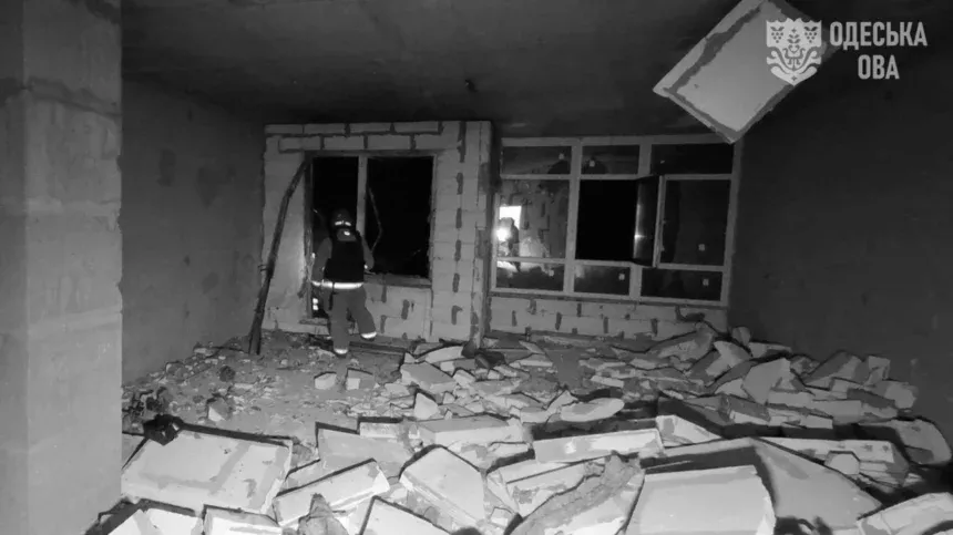 РФ вдарила по житловому будинку в Одесі