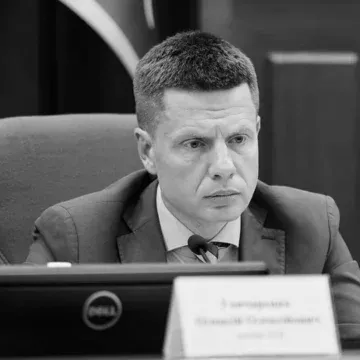 kness-auto-5aaedd1b6d43c5e35e Гончаренка офіційно виключили з фракції Євросолідарність