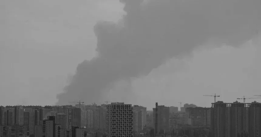 РФ вдарила по критичній інфраструктурі великого міста: що відомо про приліт